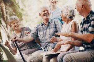 Explore os segredos da longevidade! Descubra 12 hábitos simples que podem transformar sua vida, promovendo saúde e bem-estar duradouros.